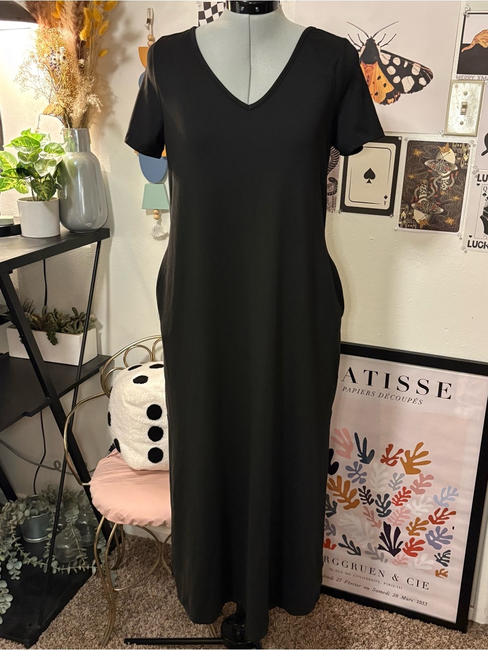 Black V-Neck Maxi T-Shirt Dress with Pockets Size XS